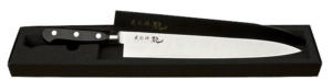 RyuSen - 270 mm Vielzweckmesser, japanisches professionelles Küchenmesser Gyuto-Hocho Das Messer hat einen dreilagigen Aufbau mit einer Schneidenlage aus der neuesten Generation des japanischen Super Gold 2 Stahls. Das Messer hat einen hochwertigen Schichtholzgriff im westlichen Stil und wird mit der passenden Messerscheide geliefert. Dieser Stahl besitzt einen härtegrad von 61 - 62 HRC Griff: glanzlackiertes Mikarta Gewicht  240 g